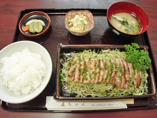 元祖チキン南蛮の『直ちゃん』・鶏もも焼タタキ風定食