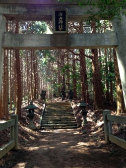 向山神社　鳥居