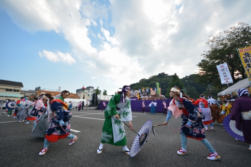 第38回 まつりのべおか ばんば総踊り、出逢い神輿