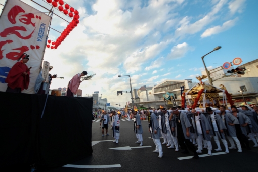 第38回 まつりのべおか ばんば総踊り、出逢い神輿