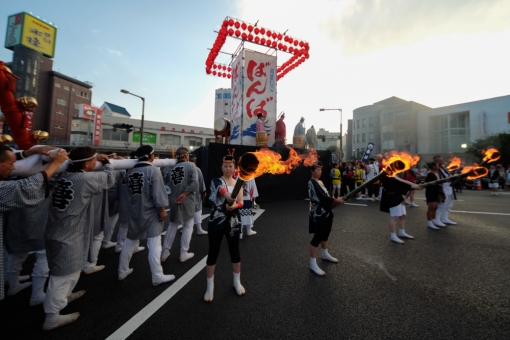 第38回 まつりのべおか ばんば総踊り、出逢い神輿