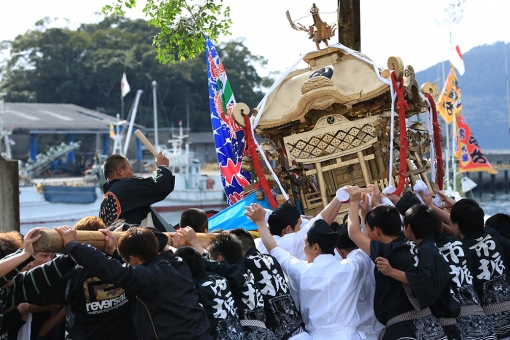 市振神社大祭・霜月まつり