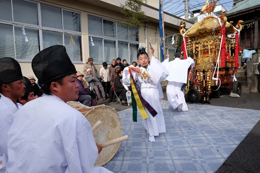 市振神社大祭・霜月まつり